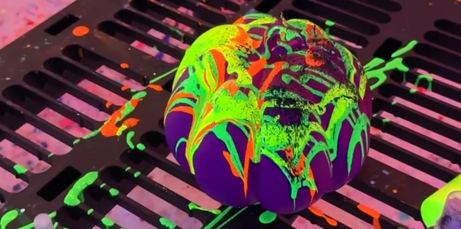 GLOW Pumpkin Painting Session